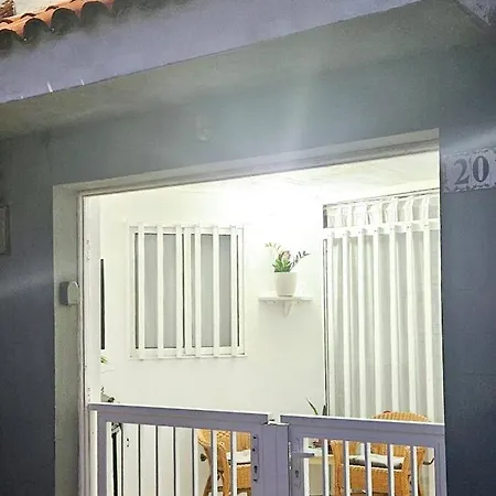 Chic La Caleta * La Medida